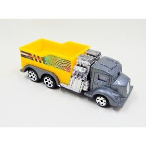 Hot Wheels 1999 Haulers Radioactive Materials Truck Yellow Mattel